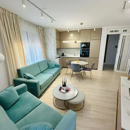 Galaxy Luxury #3 Center *